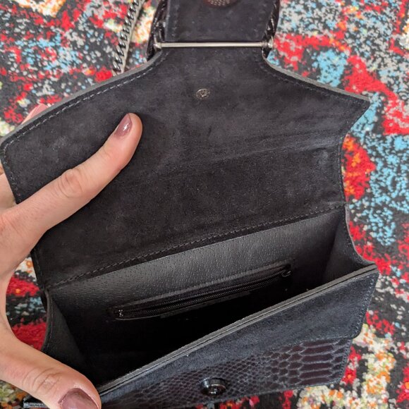 Italian Leather Snakeskin Crossbody w Chain Strap Horseshoe Clasp - Black - Picture 3 of 6